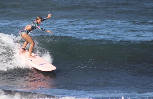 Manuia Tahiti Surf School  3