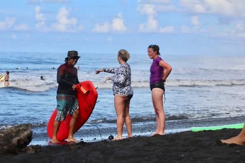 Manuia Tahiti Surf School  4